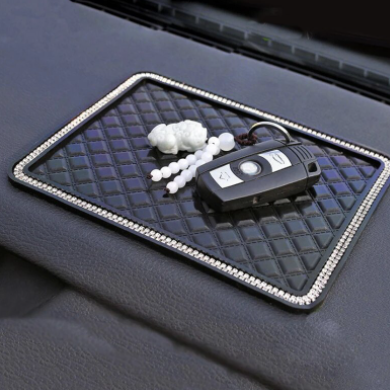 18*14cm Anti Slip Mat Crystal Rhinestone Automobile Silicone Non-Slip Mat Pad Car Sticky for GPS Phone Car Interior Accessories