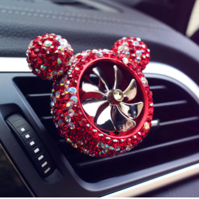 Creative Bling Crystal Diamond Cartoon Car Air Freshener Outlet Vent Clip Car Perfume Solid Diffuser Car Accessories for Girls
